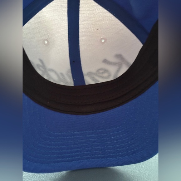 Nike Classic Dri-Fit Blue and White Kentucky Wildcats Cap - Picture 5 of 5